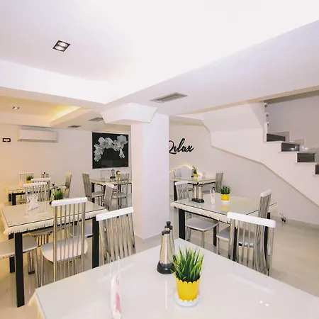 Hotel Relax Korce